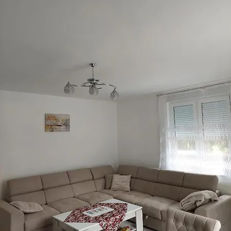 Golden Apartmens *