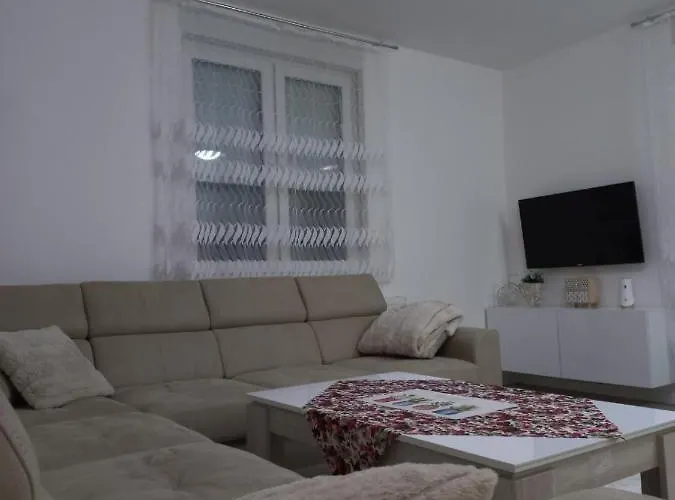 公寓 Golden Apartmens