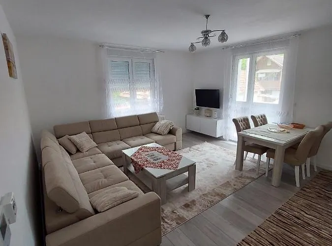 Golden Apartmens * 塞拉耶佛